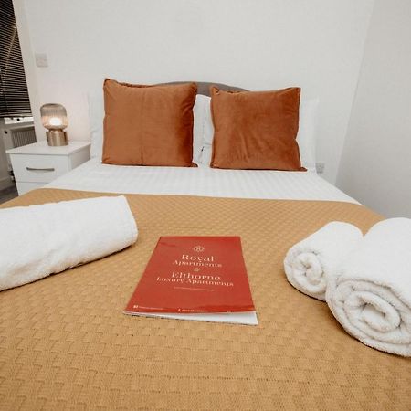 Elthorne Luxury Apartments - Uxbridge Eksteriør bilde