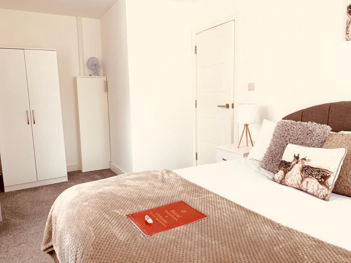 Elthorne Luxury Apartments - Uxbridge Eksteriør bilde