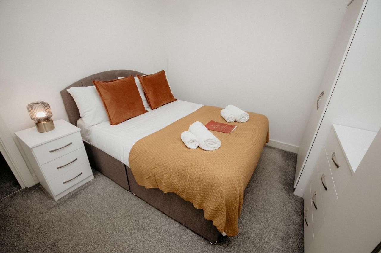 Elthorne Luxury Apartments - Uxbridge Eksteriør bilde