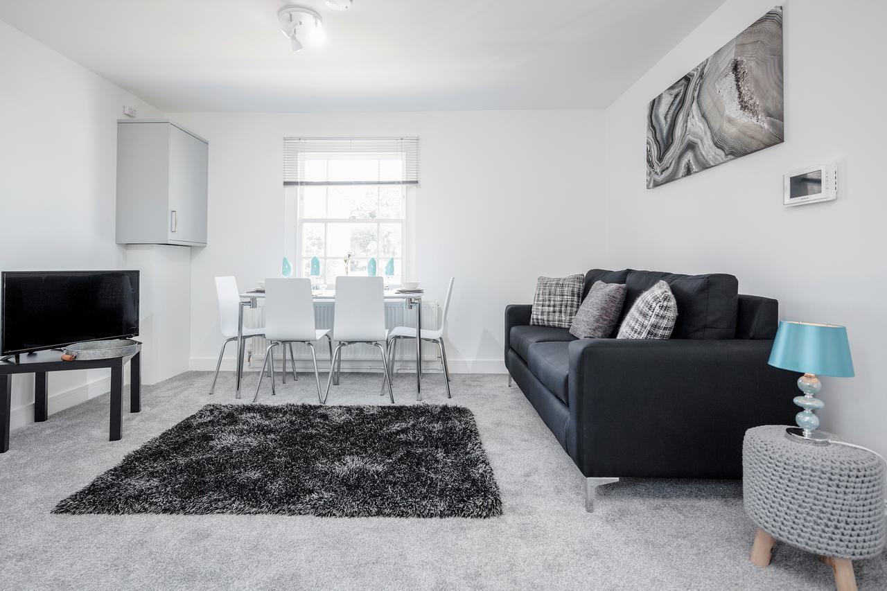Elthorne Luxury Apartments - Uxbridge Eksteriør bilde