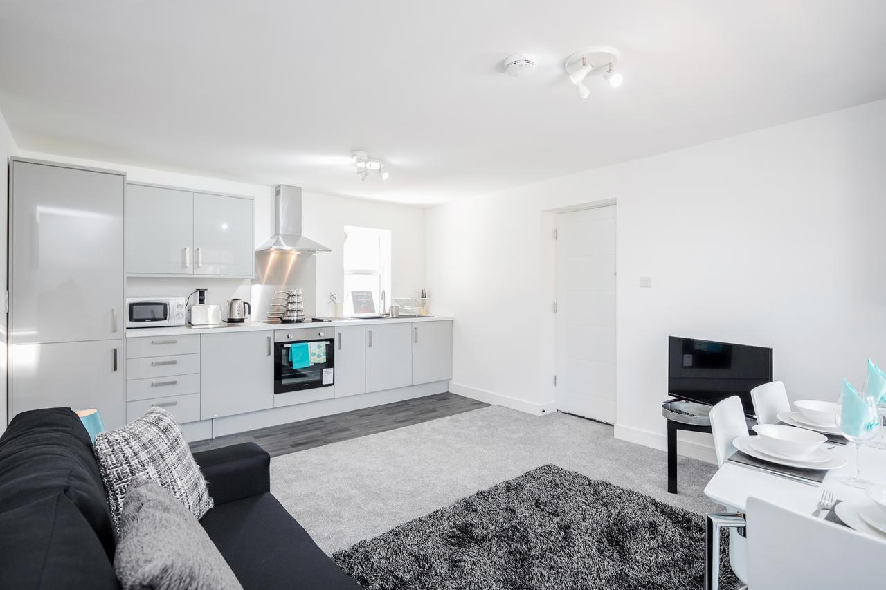 Elthorne Luxury Apartments - Uxbridge Eksteriør bilde